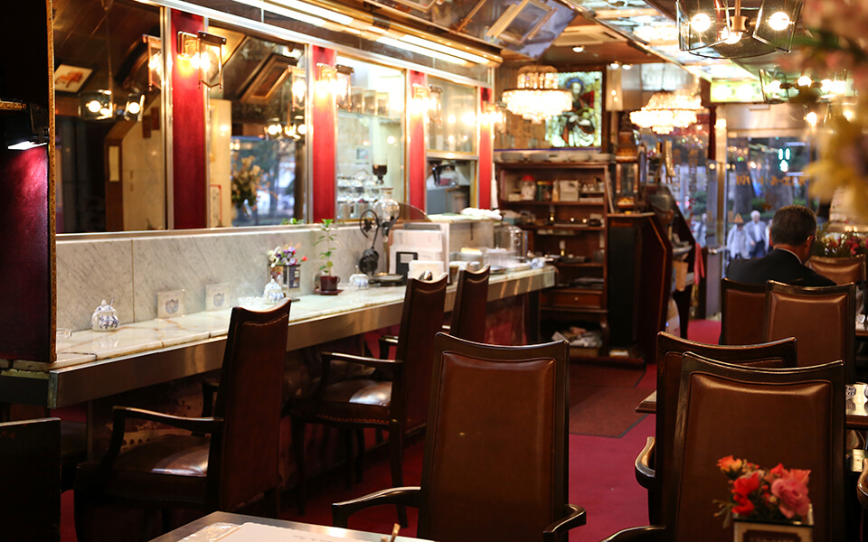 Café Graduate School Lumière de Paris: Qualité que vous pouvez goûter et ressentir dans une atmosphère de détente.
