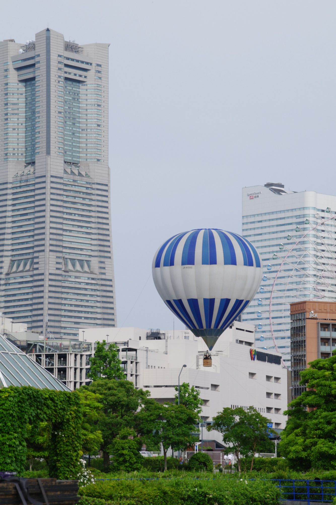 Minato Mirai Hot Air Balloon Moored Riding Experience