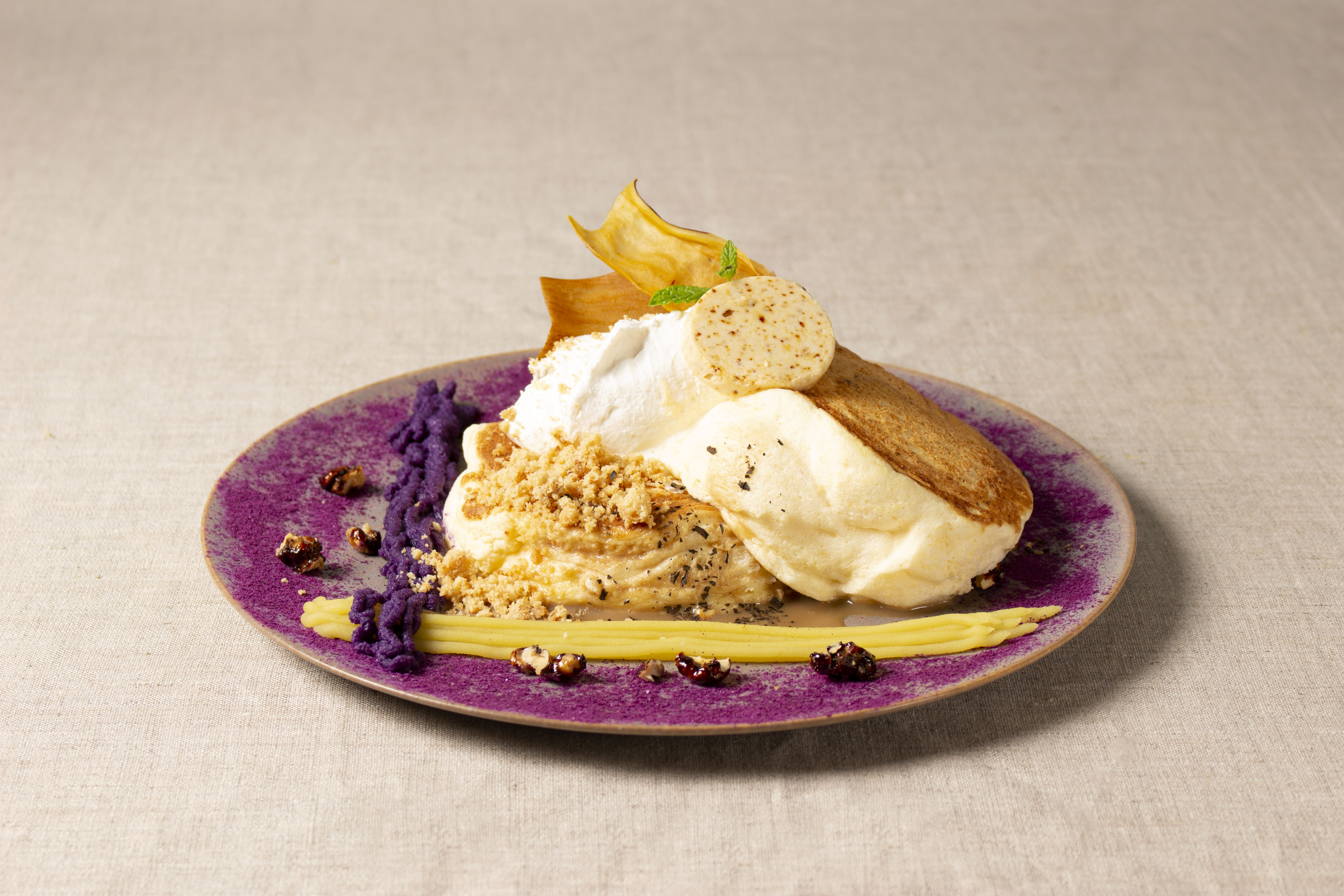 “Autumn-Purple” Mont Blanc pancakes with purple sweet potatoes and chestnuts” The blue bell