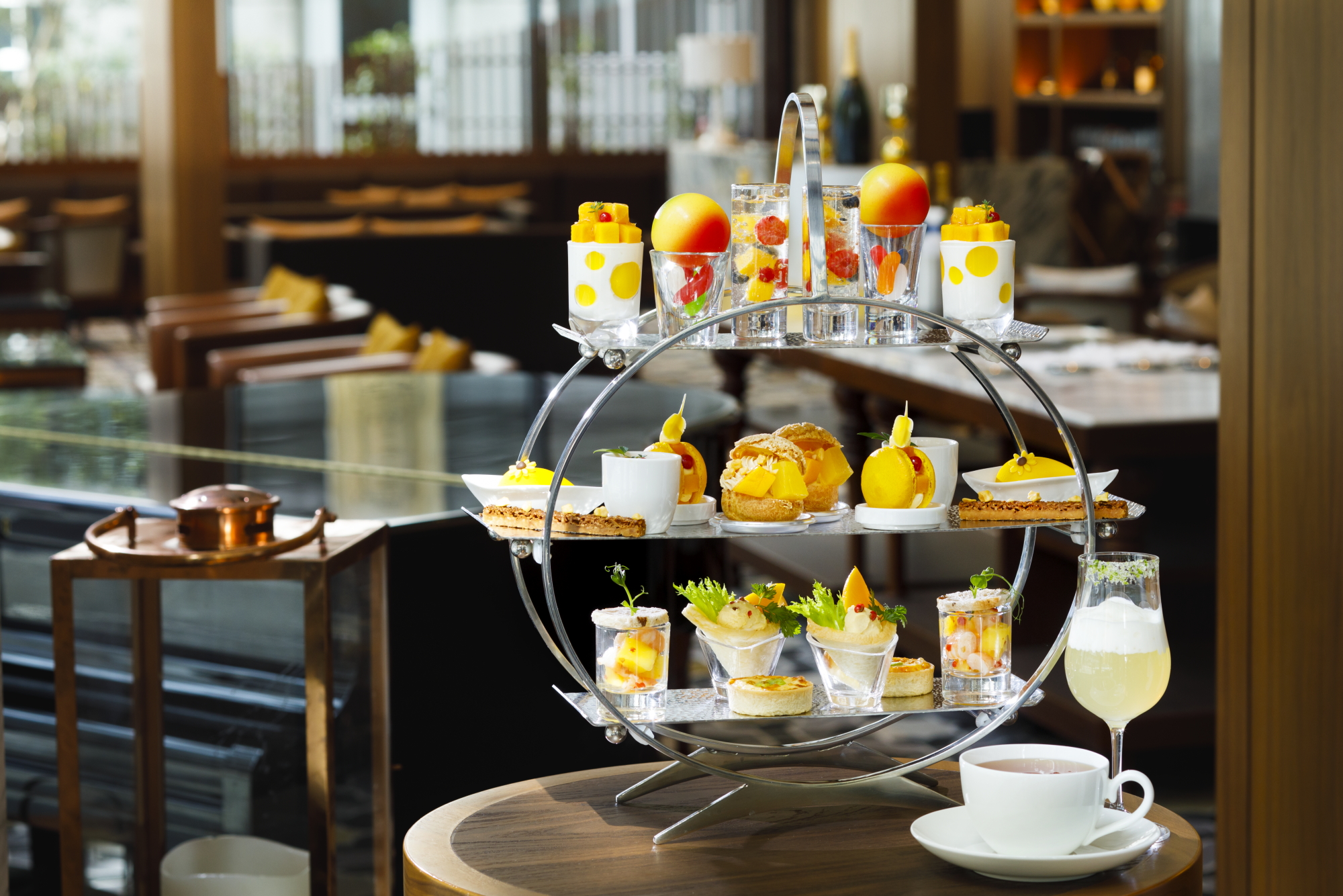 The Union Bar & Lounge at the Hyatt Regency Yokohama presents the ”Mango Afternoon Tea”
