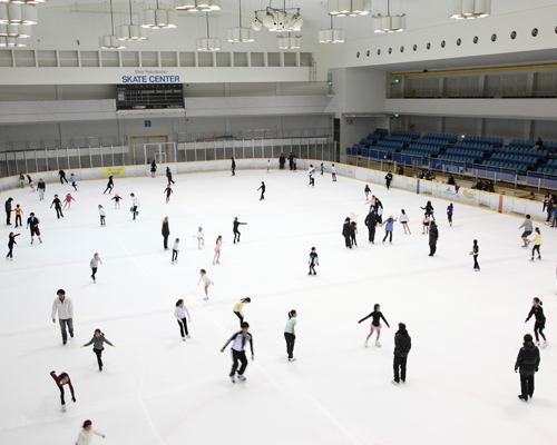 KOS&Eacute; Shinyokohama Skate Center