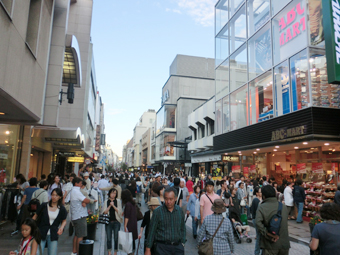 元町商店街CharmingSale